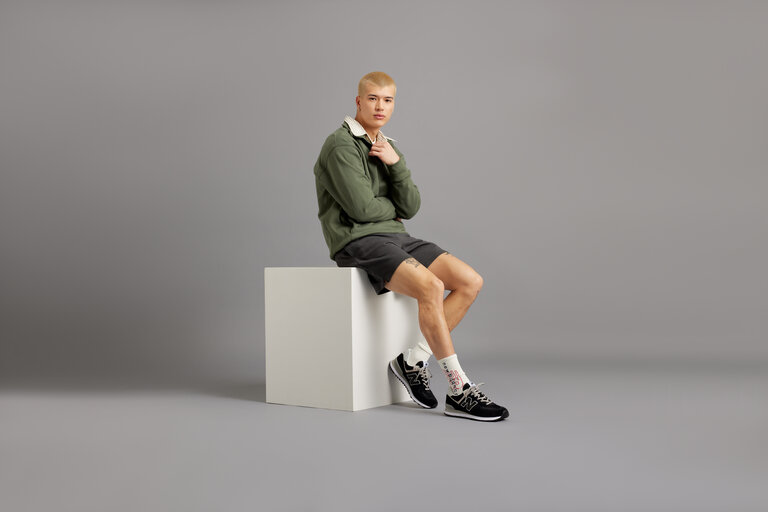 NEW BALANCE Hommes - 574  Noir / Blanc