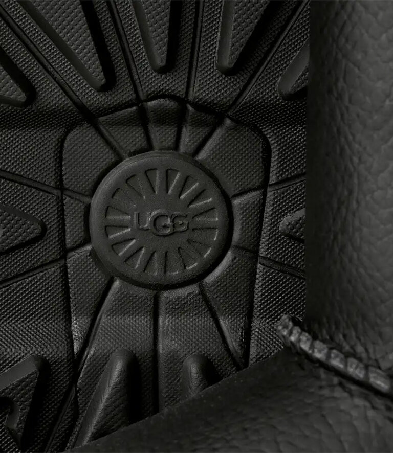 UGG Kids' Adirondack Boot XXV Pull-On Black