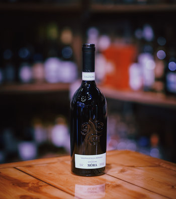 Tenute Ugolini Valpolicella Ripasso Superiore Mora