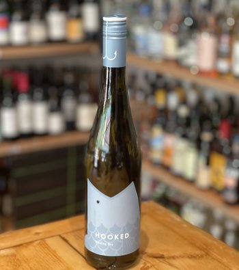 Hooked Dry Riesling 2017