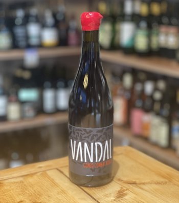 Vandal Gonzo Combat Rouge Pinot Noir