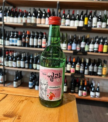 Moonlight Soju Strawberry 375ml