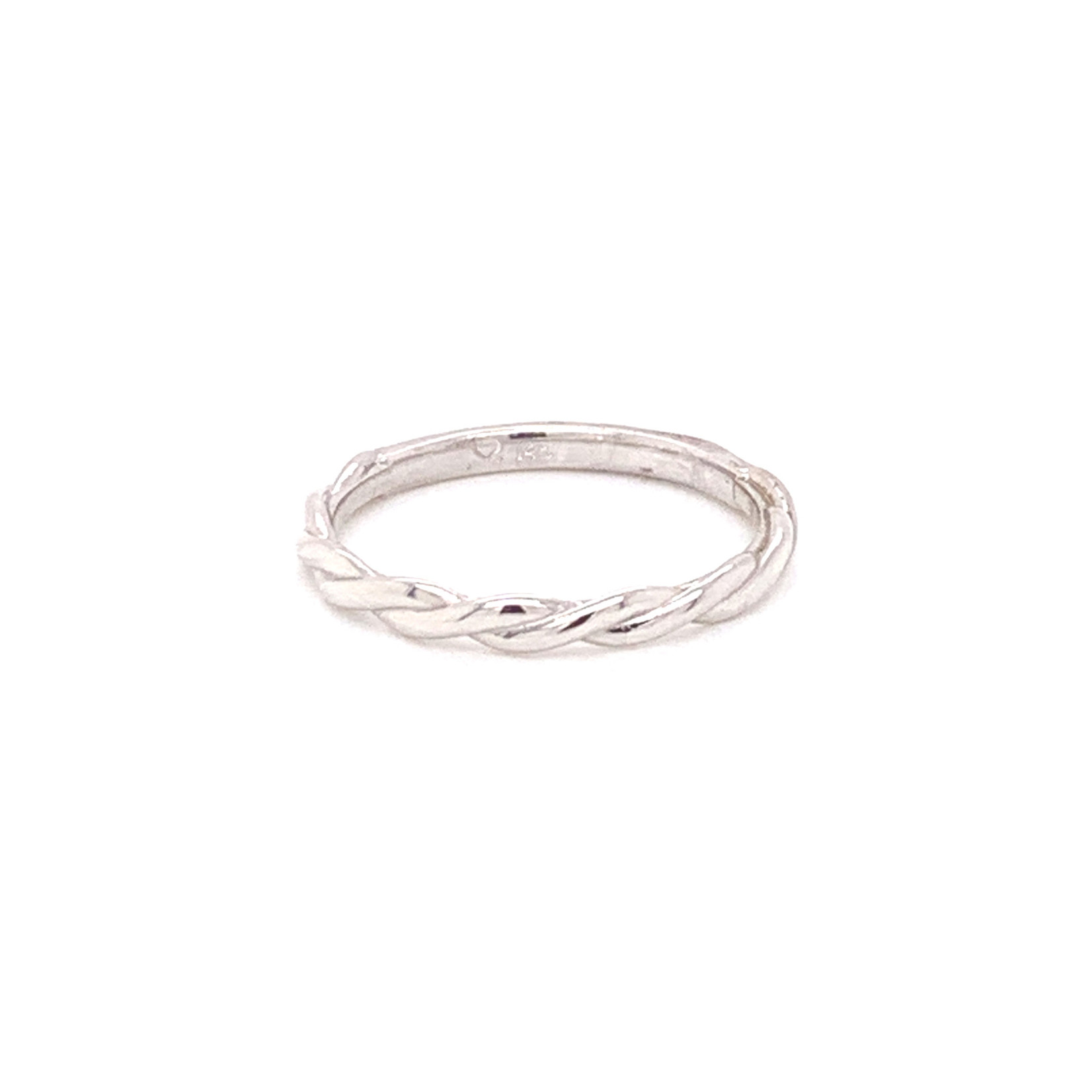 On The Edge Lavish Twist Ring 14ktw