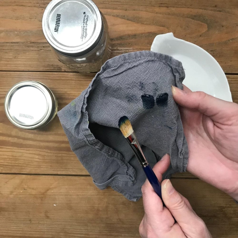 Cleaning Brushes Without Solvents