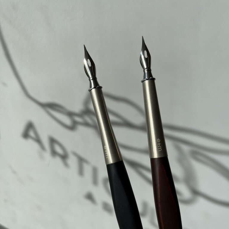 e+m Artist Nib Penholder - Black