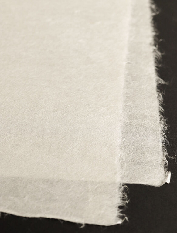 The Japanese Paper Place Inshu Kozo 003 HM - HW 17g - 24.75" x 39"