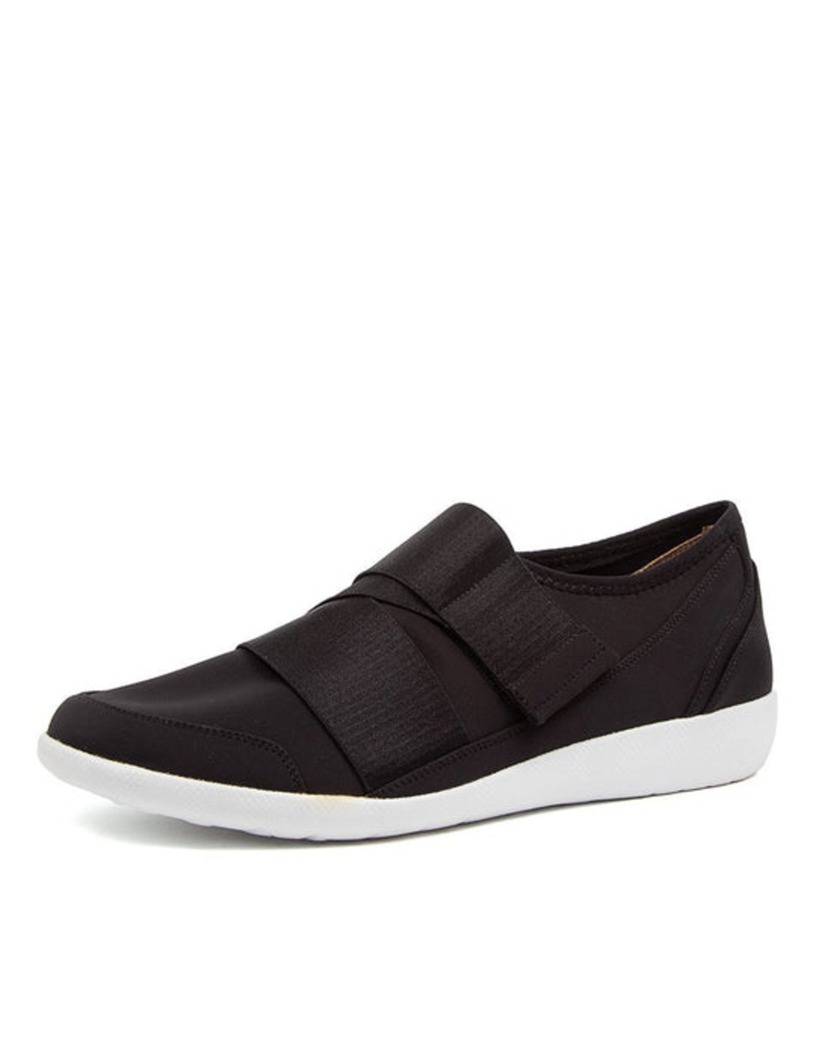 WOMEN'S URBAN-BLACK/WHITE SOLE MESH - Bend Shoe Co