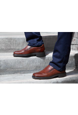 ECCO MEN'S HELSINKI 2.0 APRON TOE SLIP-ON-COGNAC