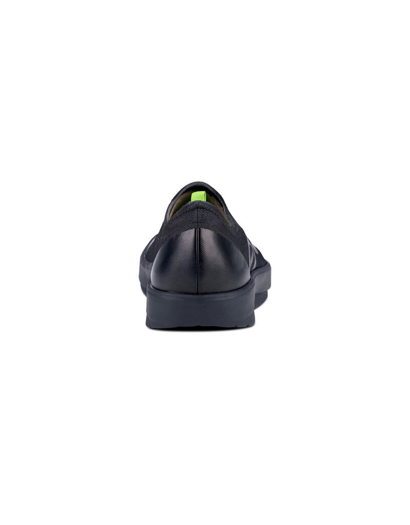 OOFOS OOMG MEN'S EEZEE CANVAS LOW-BLACK