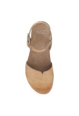 DANSKO WOMEN'S ROWAN HONEY DISTRESSED