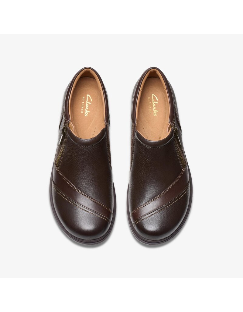 CLARKS WOMEN'S CERTINA PURE-DARK BROWN