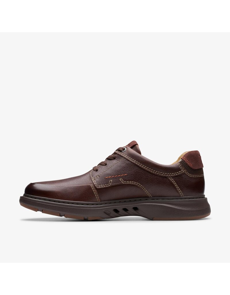 CLARKS MEN'S UN BRILEY LACE-MAHOGANY