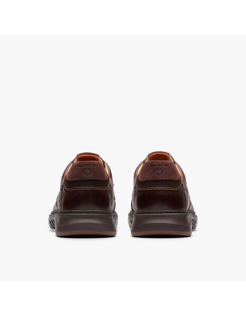 CLARKS MEN'S UN BRILEY LACE-MAHOGANY