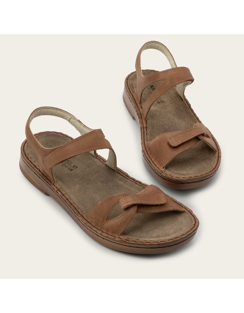 NAOT WOMEN'S EVORA LEATHER-LATTE BROWN