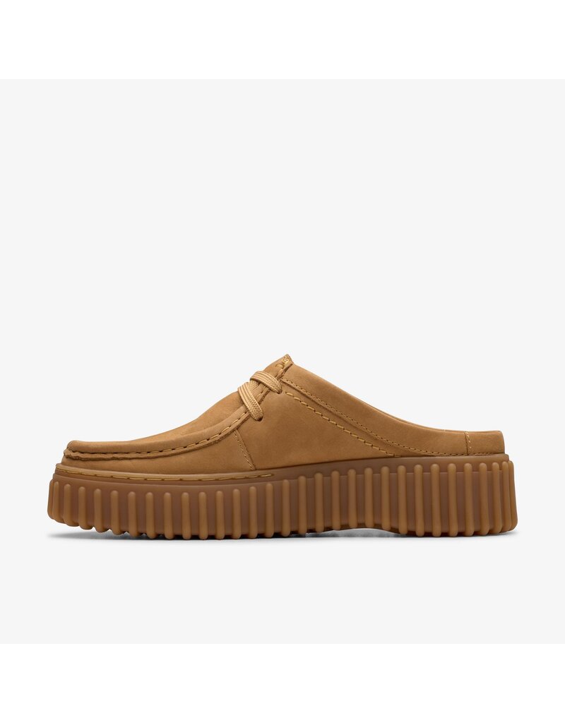 CLARKS WOMEN'S TORHILL MULE NUBUCK-LIGHT TAN