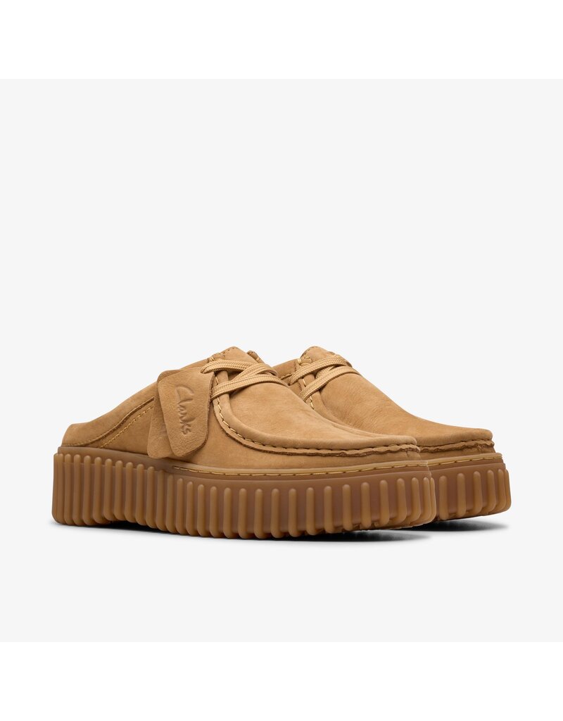 CLARKS WOMEN'S TORHILL MULE NUBUCK-LIGHT TAN