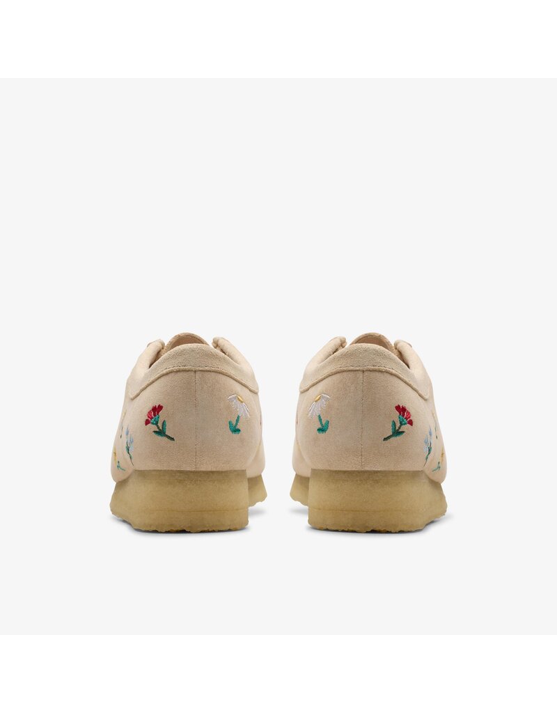 CLARKS WOMEN'S WALLABEE-FLOWERS TAUPE EMBROIDERY