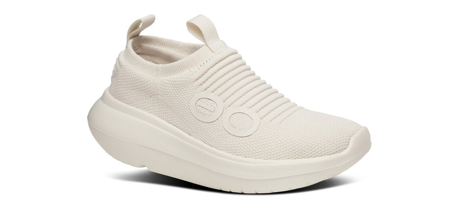 OOFOS WOMEN'S OOMY ZEN-CHALK