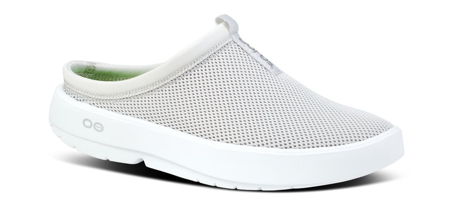OOFOS WOMEN'S OOCOOZIE SPORT MULE-WHITE/GRAY
