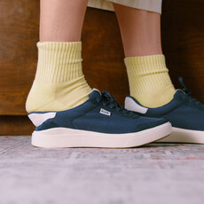 KIZIK WOMEN'S PRAGUE 2-REFLECTING POND