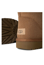 UGG WOMEN'S CLASSIC SHORT II-CHESTNUT