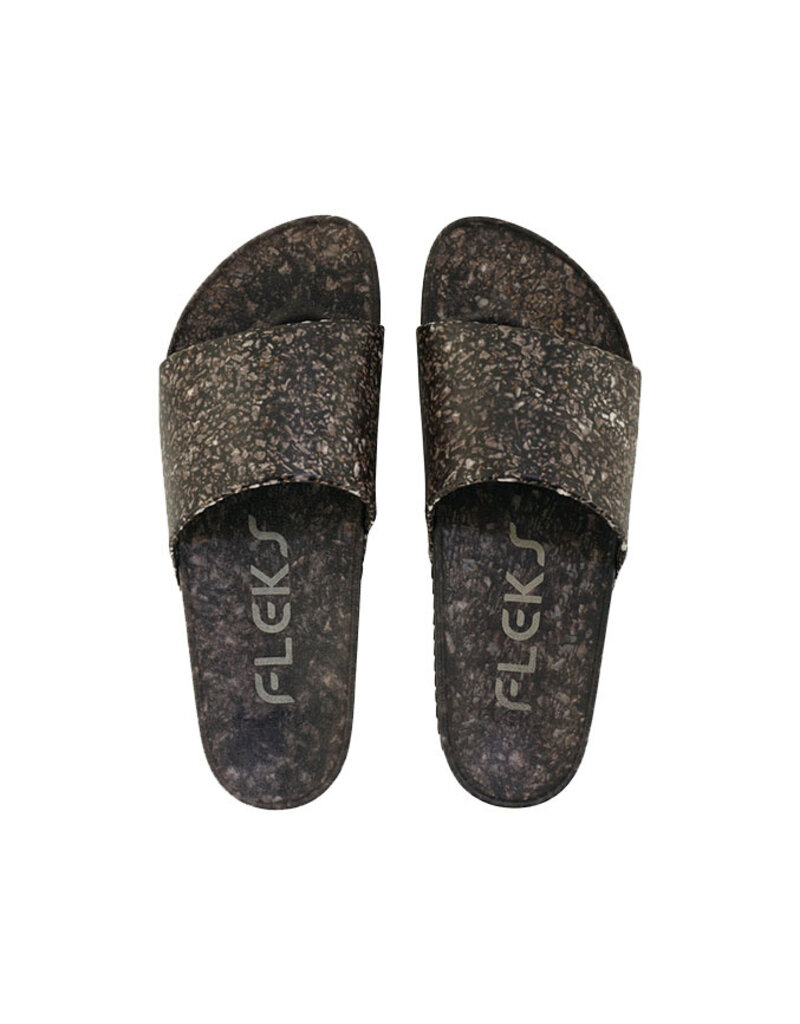 FLEKS EAST BEACH SLIDE-BLACK SAND BEACH