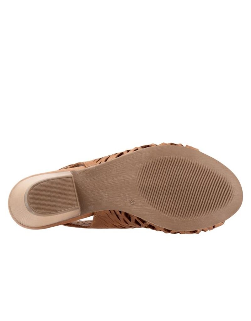 BUENO WOMEN'S LACEY-BROWN