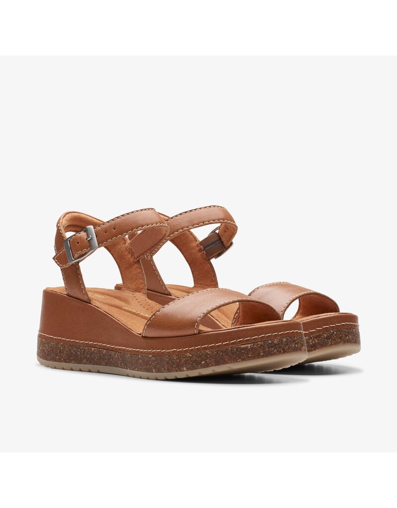CLARKS WOMEN'S KASSANDA LILY LEATHER-TAN