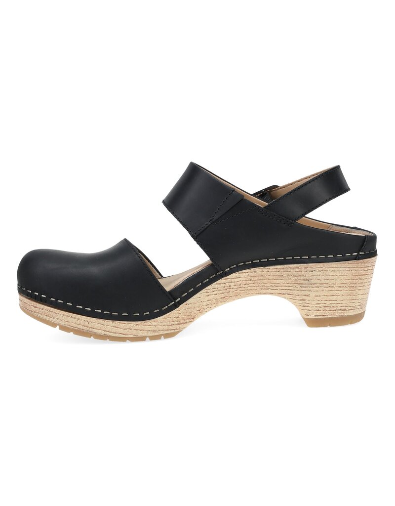 DANSKO WOMEN'S LUCIA-BLACK OILED PULL UP