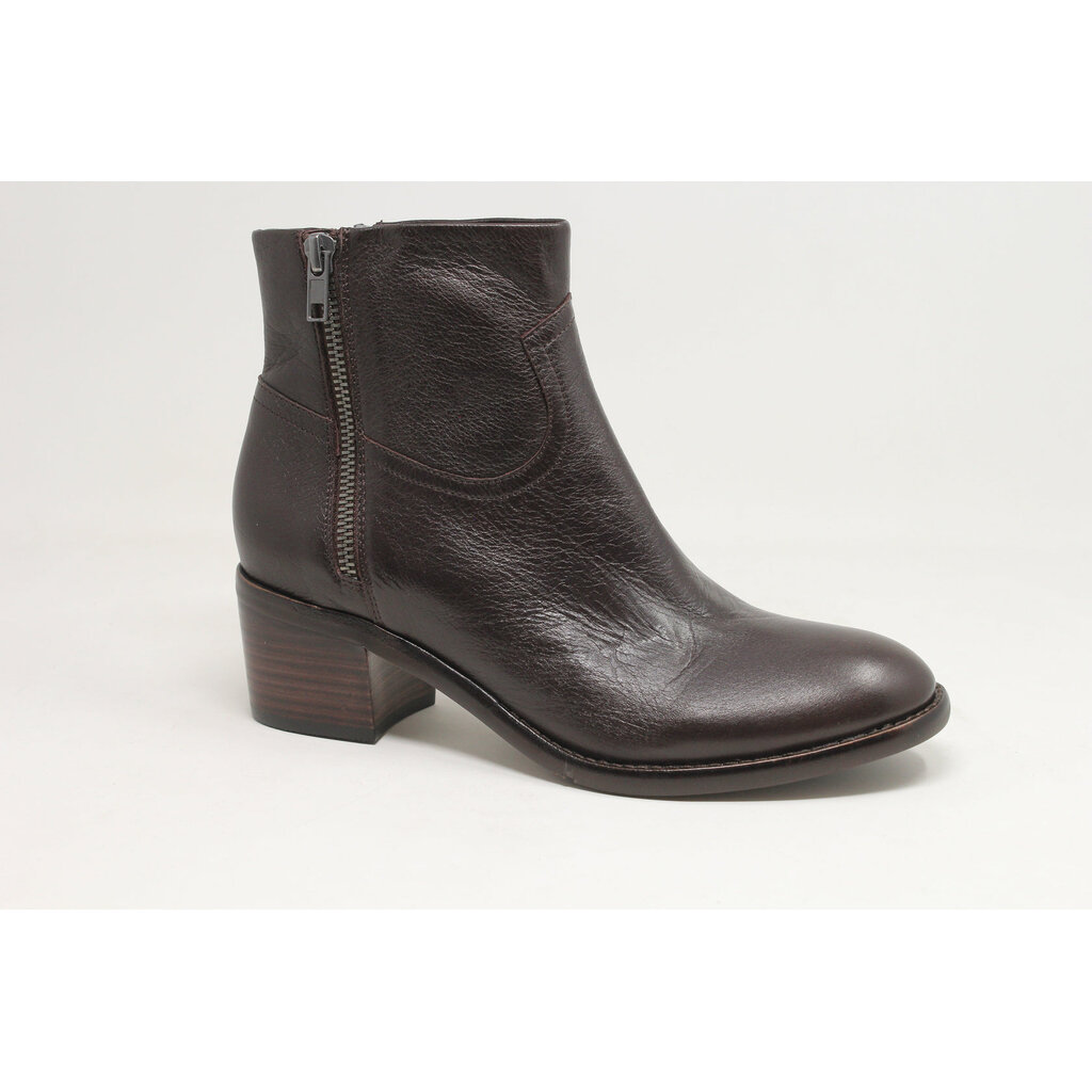 DJANGO & JULIETTE WOMEN'S RARLA-CHOCOLATE