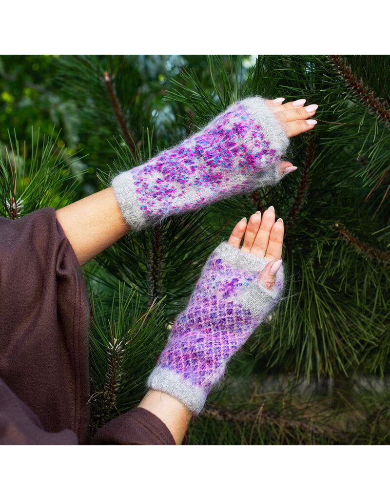 SIBERIA SPIRIT BOHEMIAN SNOWFALL HAND WARMERS