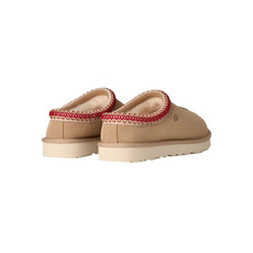 UGG WOMEN'S TASMAN II SLIPPER-SAND/DARK CHERRY
