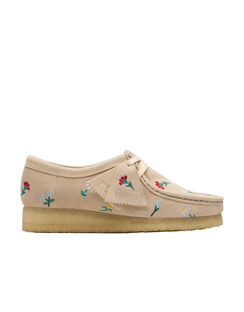 CLARKS WOMEN'S WALLABEE-FLOWERS TAUPE EMBROIDERY