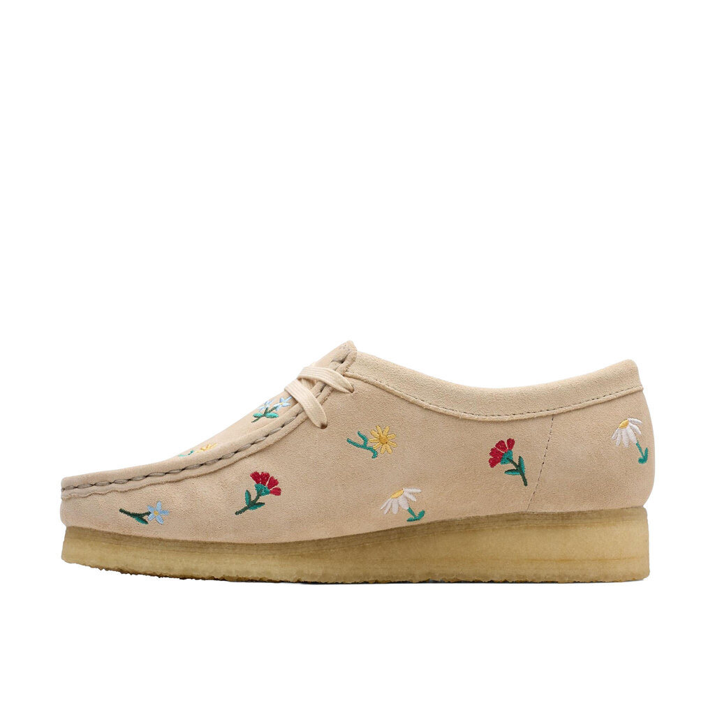 CLARKS WOMEN'S WALLABEE-FLOWERS TAUPE EMBROIDERY
