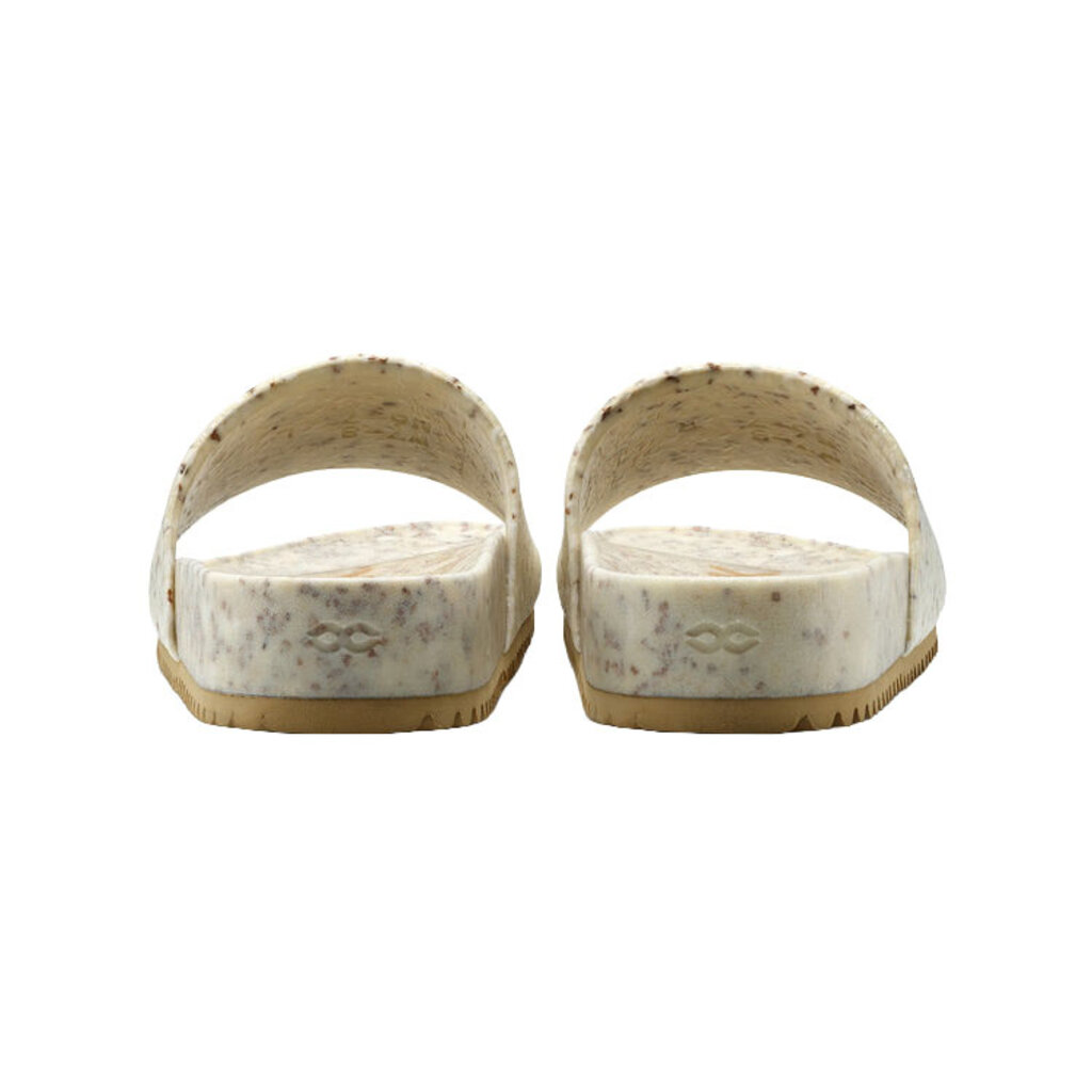 FLEKS EAST BEACH SLIDE-WHITE SAND BEACH