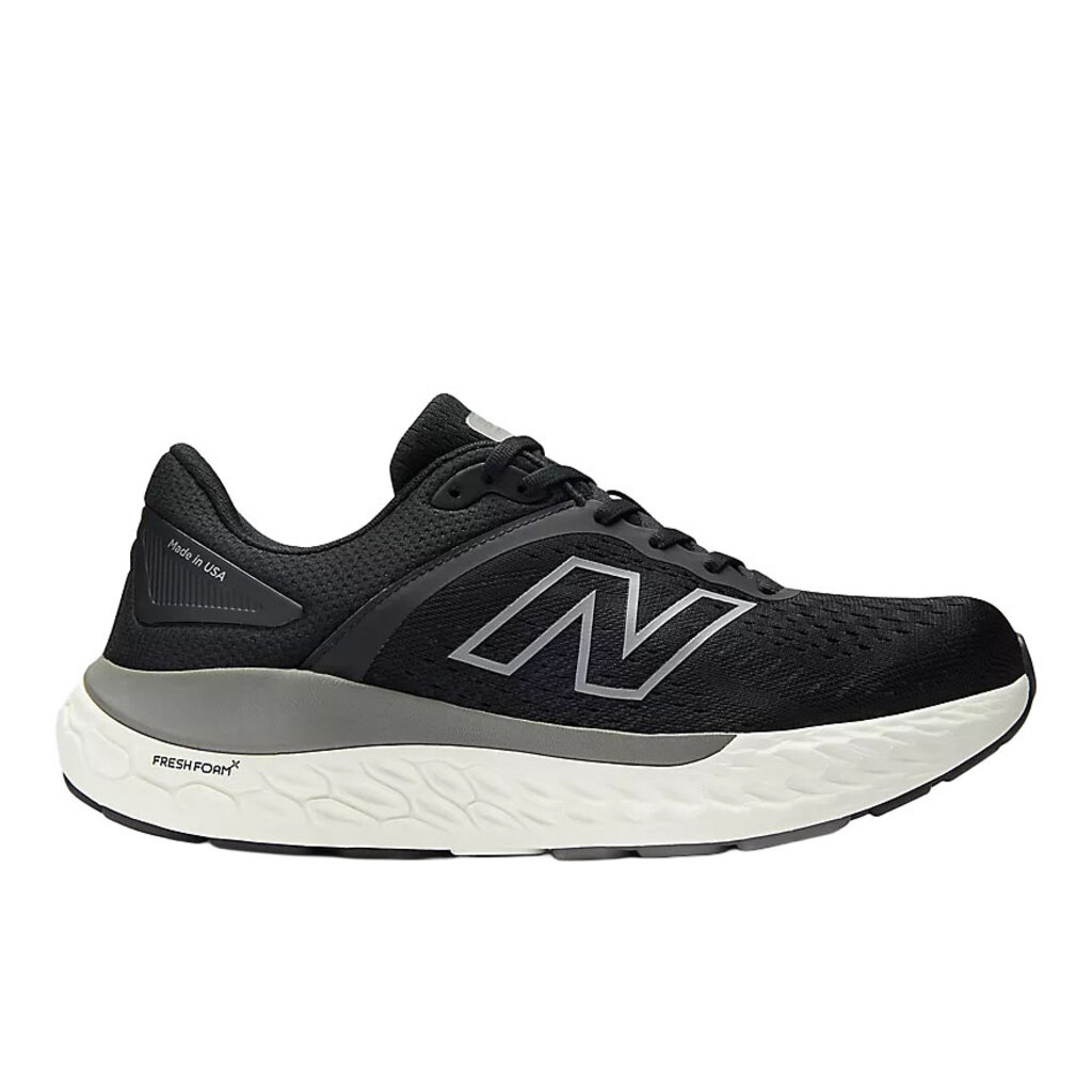 NEW BALANCE MEN'S 1540V4-BLACK/WHITE