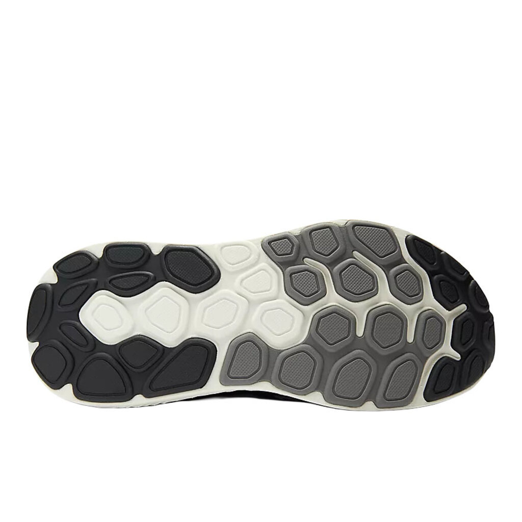 NEW BALANCE MEN'S 1540V4-BLACK/WHITE