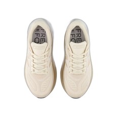 NEW BALANCE WOMEN'S MORE V6-PERMAFROST- BEND SHOE CO