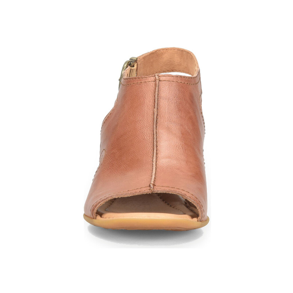 BORN WOMEN'S SWINTON-BROWN | BEND SHOE CO