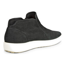 ECCO WOMEN'S SOFT 7 SIDE ZIP BOOTIE-BLACK | BEND SHOE CO
