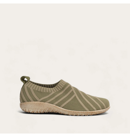 NAOT WOMEN'S OKAHU-SAGE KNIT