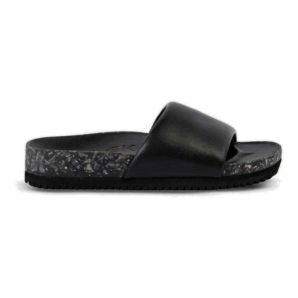 FLEKS EAST BEACH LUX -BLACK | BEND SHOE CO