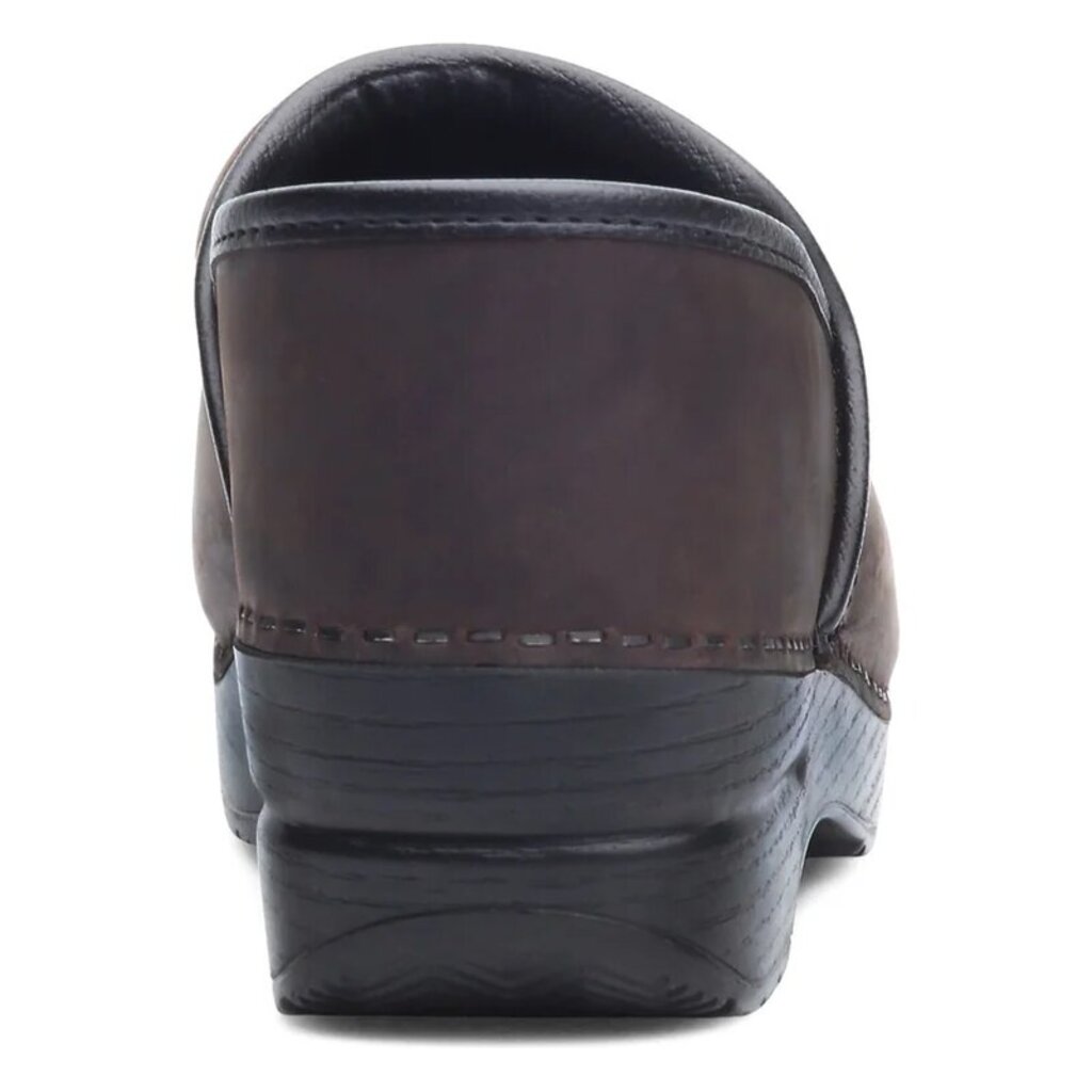 DANSKO WOMEN'S PROFESSIONAL ANTIQUE BROWN/BLACK | BEND SHOE CO