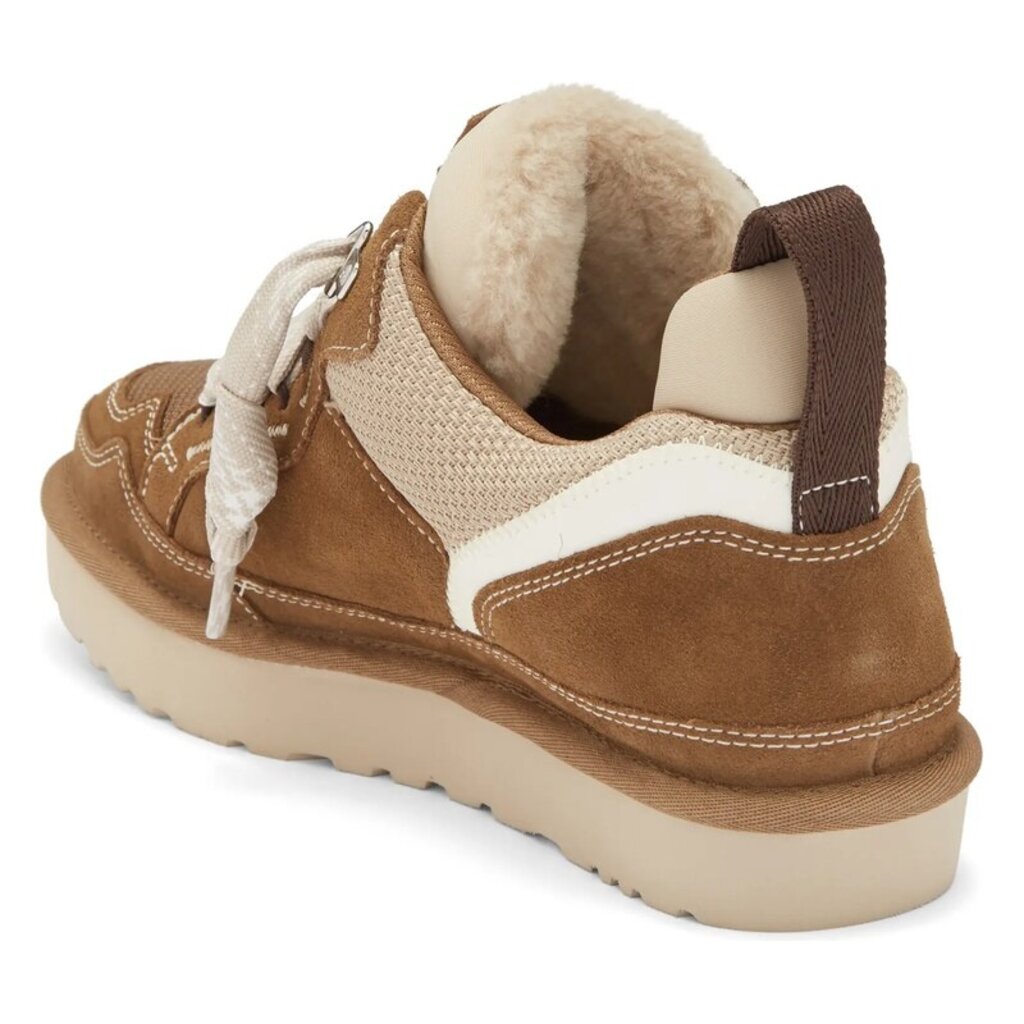 UGG WOMEN'S LOWMEL-LIGHT BRONZE | BEND SHOE CO