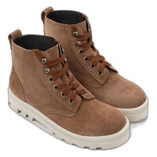 NAOT WOMEN'S CANOE-BROWN | BEND SHOE CO