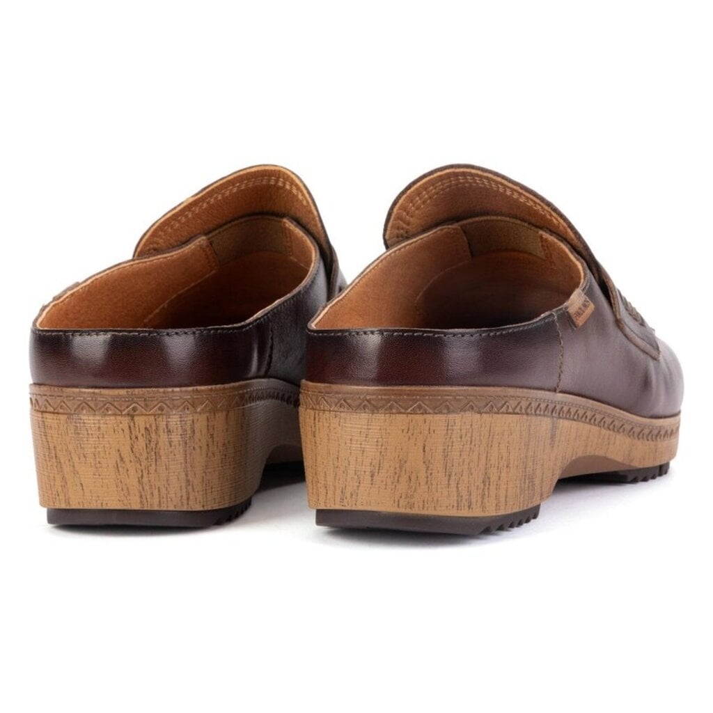 PIKOLINOS WOMENS GRANADA LOAFER CLOG-CAOBA | BEND SHOE CO