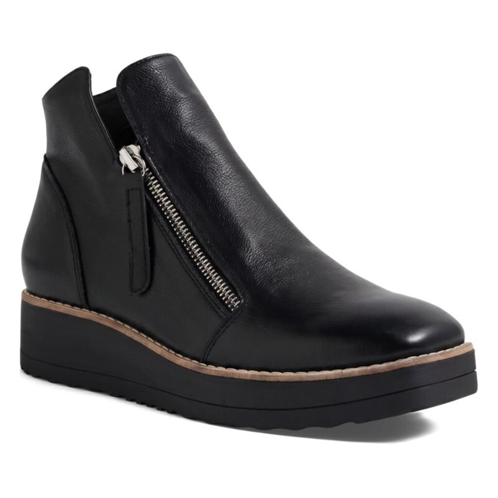 DJANGO & JULIETTE WOMEN'S DOSTA-BLACK/BLACK | BEND SHOE CO