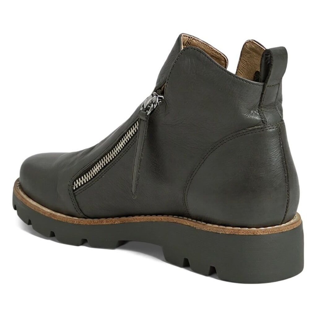 DJANGO & JULIETTE WOMEN'S DOTTIZ-OLIVE/OLIVE | BEND SHOE CO