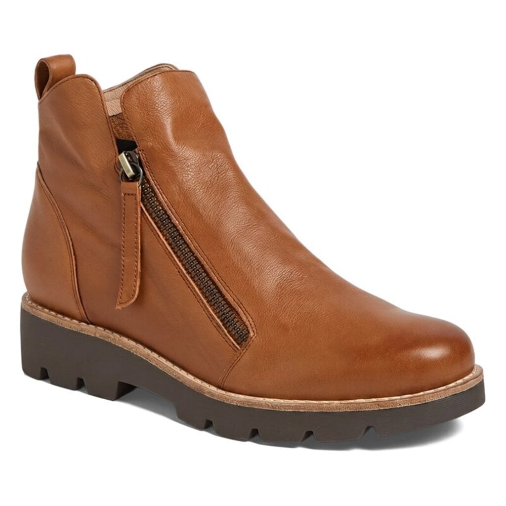 DJANGO & JULIETTE WOMEN'S DOTTIZ-DRAMBUIE/CHOCOLATE | BEND SHOE CO