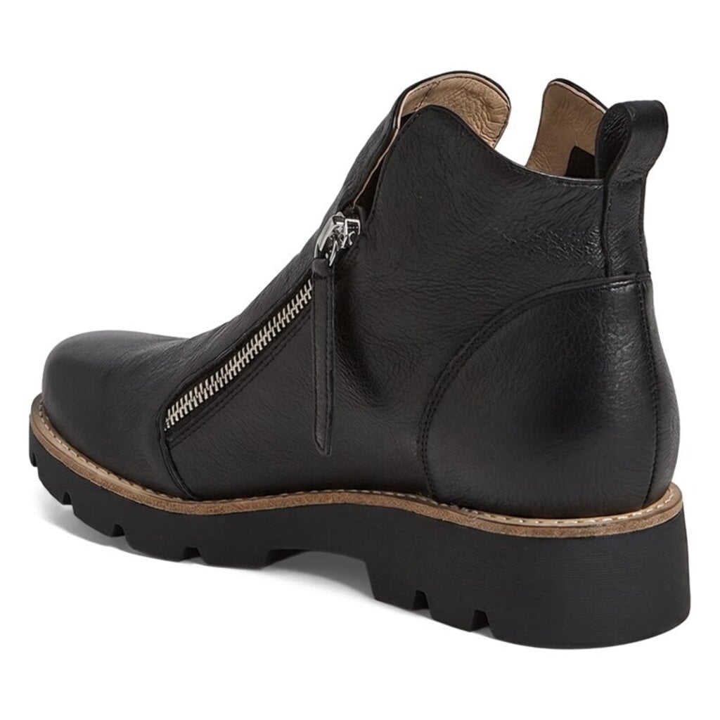 DJANGO & JULIETTE WOMEN'S DOTTIZ-BLACK/BLACK | BEND SHOE CO